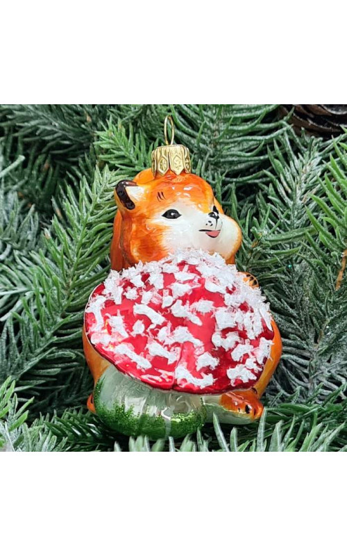 Стеклянная елочная игрушка Белочка с грибочком рыжая