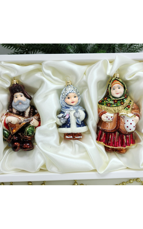 Набор ёлочных игрушек Бабка, дед и снегурочка