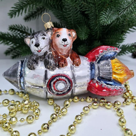 Космическое новогоднее оформление — вселенная праздника в офисе