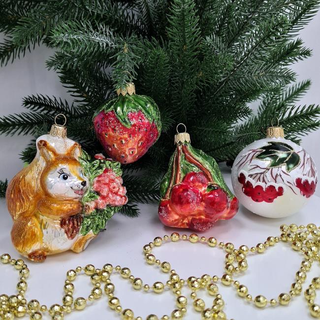 Елочные украшения для магазина: ТОП-позиции ассортимента с максимальным спросом