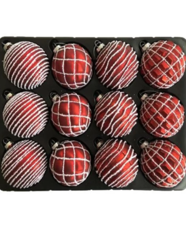 Шары на уличные елки: создаём праздничное настроение под открытым небом