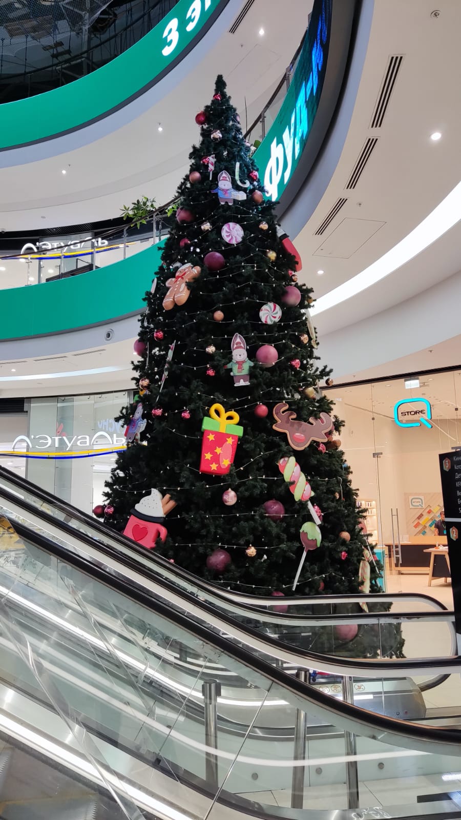 Новогоднее оформление, которое запомнят: секреты создания праздничной атмосферы