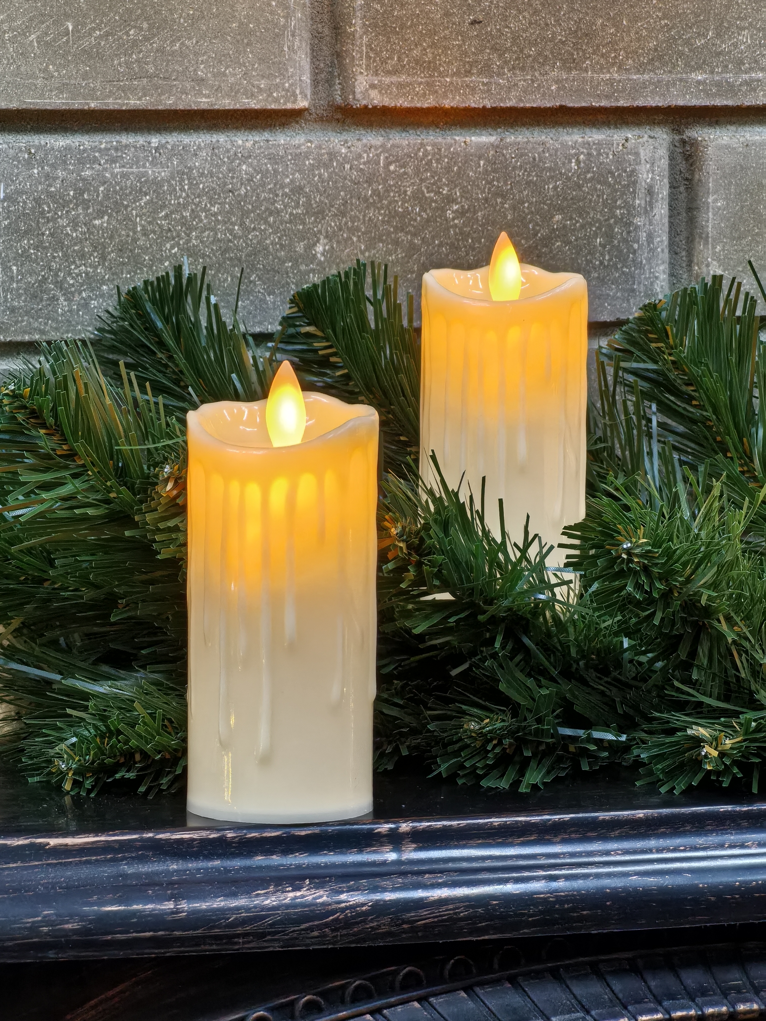 Светодиодные СВЕЧИ 12шт/упак, h-12см ⌀5см, оплавленные, волнистая кромка, (т/бел свечение)