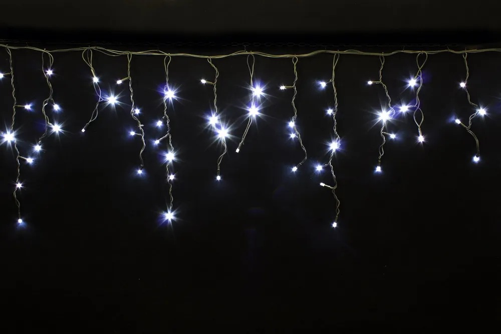 Бахрома уличная 80 л. 3 м зелёный провод белая